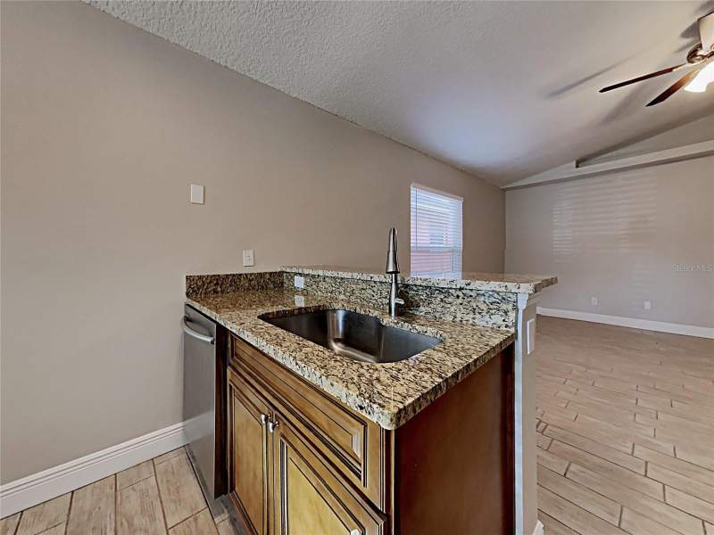 3 bedroom Single Family Residence at 1604 Chatham Circle, Chelsea Parc, Apopka — photo 4