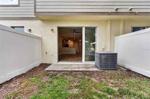 5028 White Sanderling Court, Tampa FL - photo 24 of 60