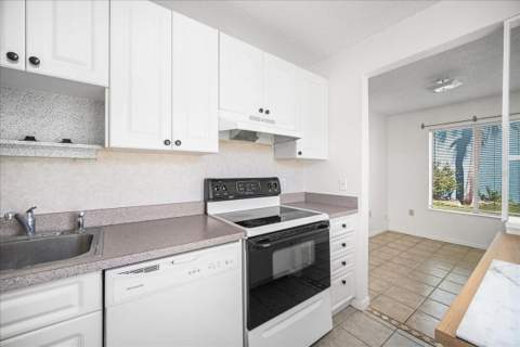 11401 3rd Street #2, St Petersburg FL - photo 10 of 27