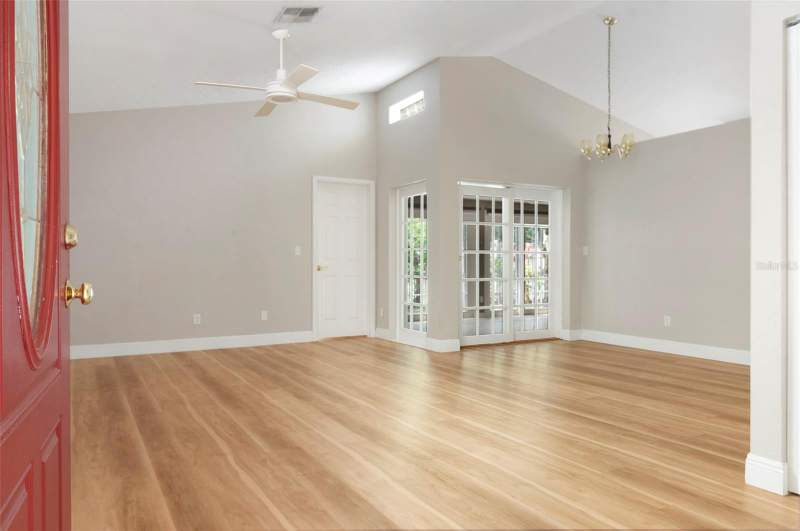 3 bedroom Villa at 491 St Tropez Circle, Placido Bayou, St Petersburg — photo 4