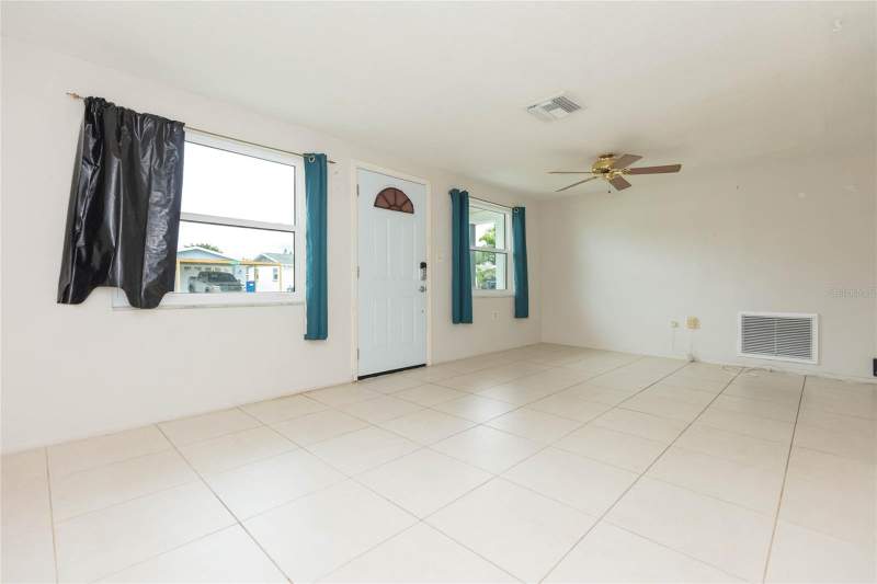 3 bedroom Single Family Residence at 1447 Weyford Lane, Holiday Lake Estates, Holiday — photo 4