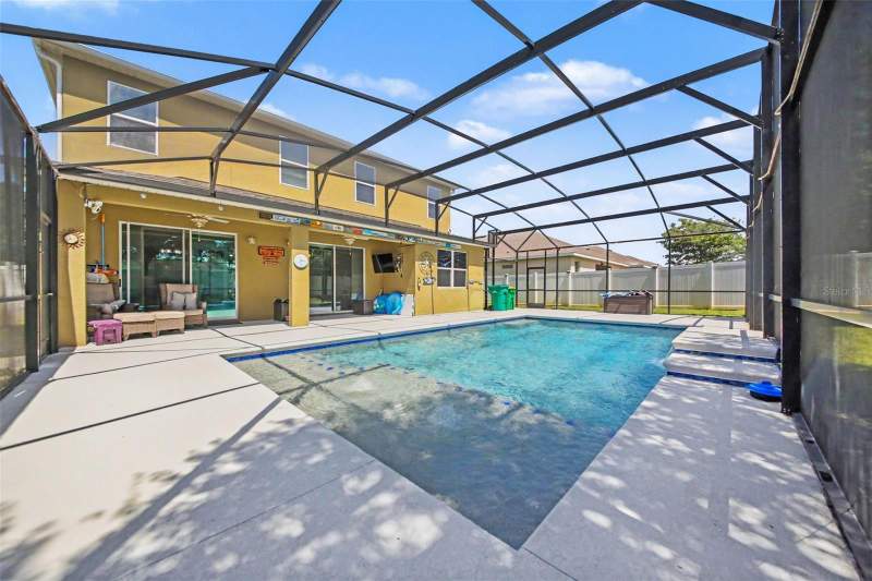 5 bedroom Single Family Residence at 1374 MERION DRIVE, WOLF CREEK RIDGE, MOUNT DORA — photo 2