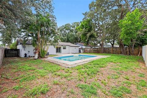 8253 Greenleaf Circle, Tampa FL - photo 21 of 22