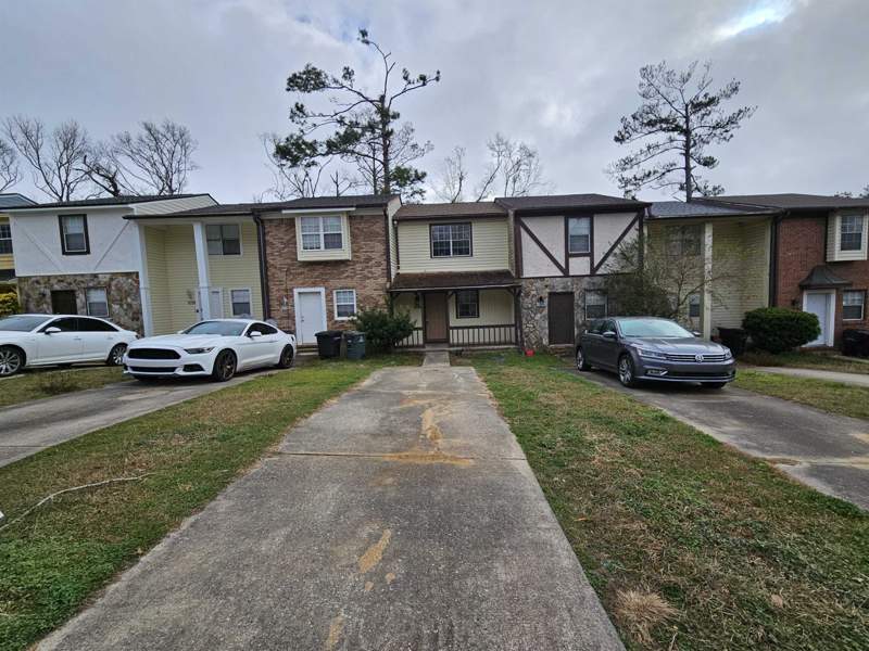 2 bedroom Townhouse at 1575-B Jacks Drive, Live Oak Hill Townhouses, Tallahassee — photo 2