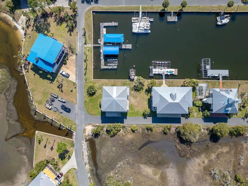 4 bedroom Detached at 201 Harbour Point, The Island Club, Shell Point — photo 3
