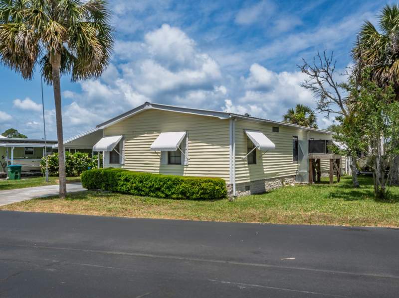 3 bedroom ManufacturedHome at 30 Janet Drive, Paradise Village Shell Point, Crawfordville — photo 4