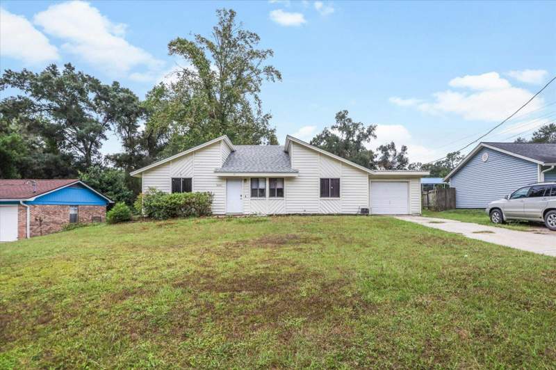 3 bedroom Detached at 5661 Rustic Drive, Autumn Estates, Tallahassee — photo 2