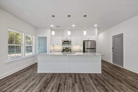1735 JacksonBluff Road, Tallahassee FL - photo 11 of 38