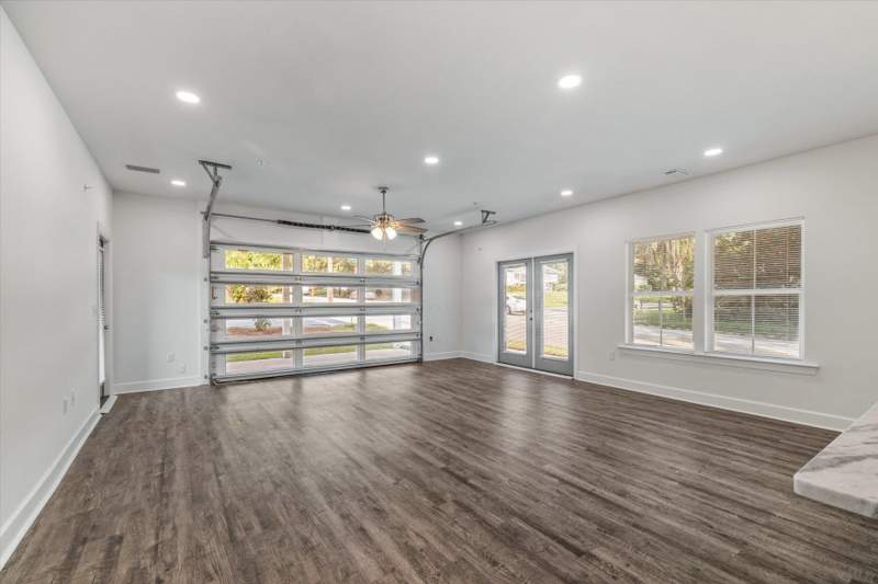  bedroom MultiFamily at 1735 JacksonBluff Road, Eppes Heights, Tallahassee — photo 5