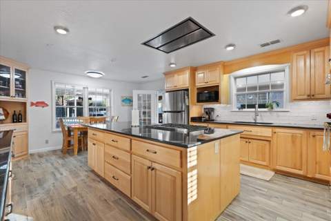 218 SE Thirteenth Street, Steinhatchee FL - photo 12 of 70