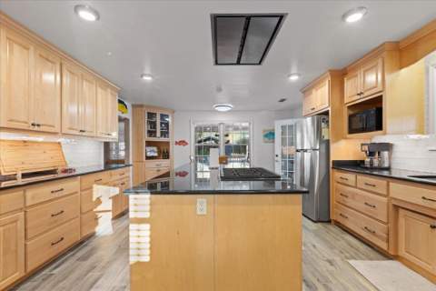 218 SE Thirteenth Street, Steinhatchee FL - photo 13 of 70