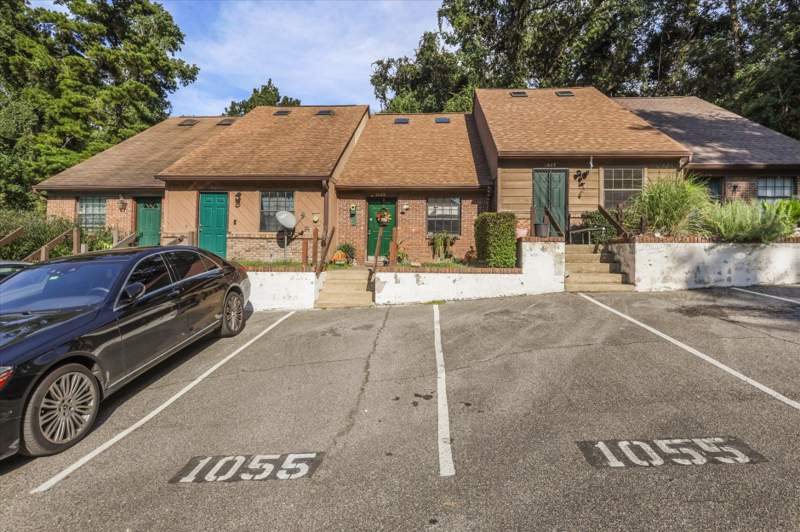 2 bedroom Townhouse at 1055 Ocala Road, Continental Oaks Unit 3, Tallahassee — photo 4