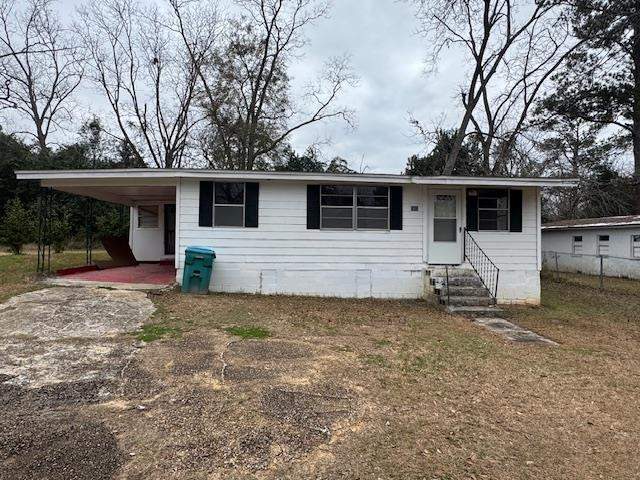 4 bedroom Detached at 103 Bell Street, Hampton Heights, Havana — photo 2