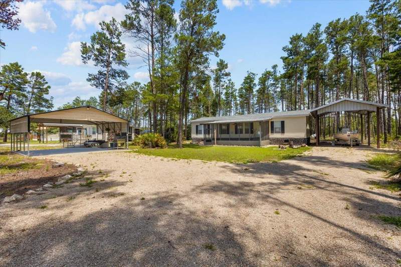 3 bedroom ManufacturedHome at 1421 Oak Pond Lane, Sugar Hills Estate, Steinhatchee — photo 5