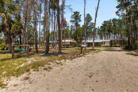1421 Oak Pond Lane, Steinhatchee FL - photo 6 of 49