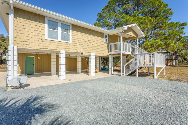 3 bedroom Detached at 1446 Cypress Street, Bre Inc, Alligator Point — photo 2