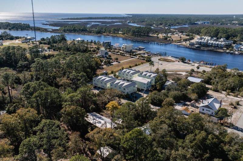 3 bedroom Condominium at 709 SE 3rd Street, Mariners View Condos, Carrabelle — photo 2