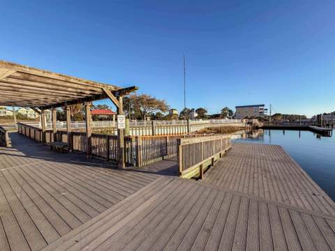 709 SE 3rd Street, Carrabelle FL - photo 9 of 70