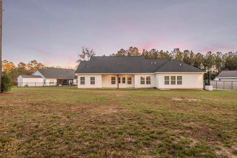 4 bedroom Detached at 121 Shumard Court, Crooked Creek Phase 1, Monticello — photo 3