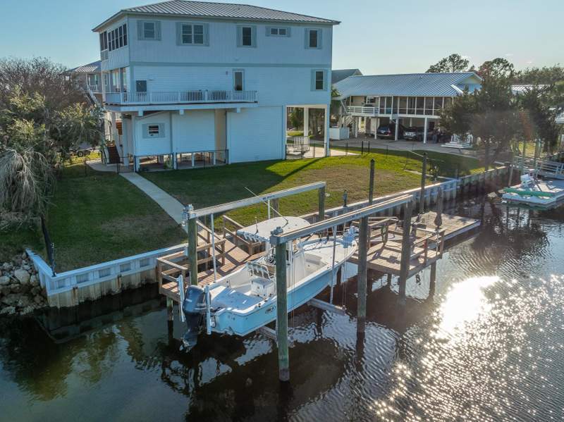 4 bedroom Detached at 150 Royster Drive, Shell Point Harbor, Crawfordville — photo 3