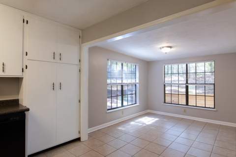 1056 Longstreet Drive, Tallahassee FL - photo 10 of 28