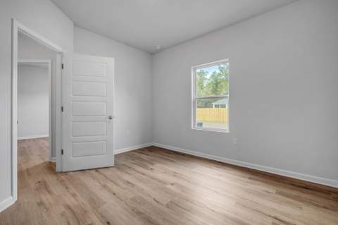 142 Bedford Loop, Crawfordville FL - photo 9 of 37