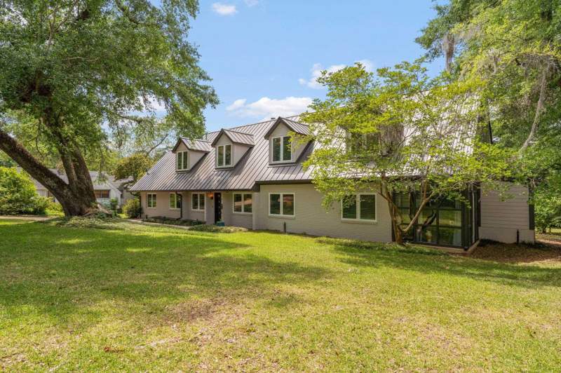 5 bedroom Detached at 2012 Lee Avenue, Betton Hill, Tallahassee — photo 3