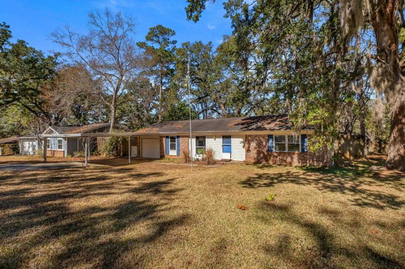 3 bedroom Detached at 1818 Doric Drive, Astoria Park, Tallahassee — photo 2
