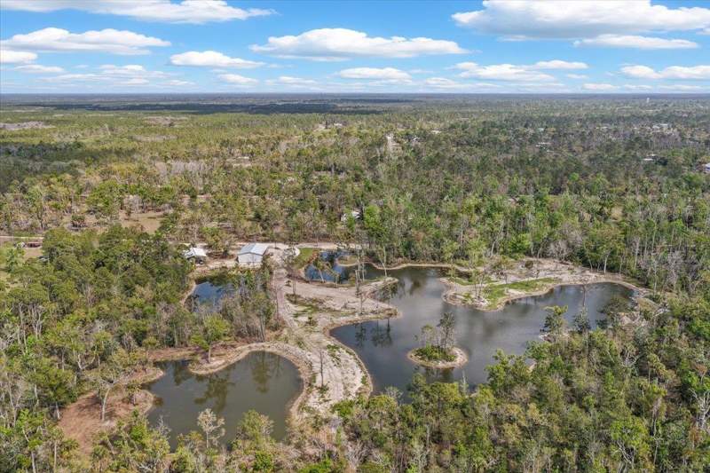 3 bedroom Detached at 539 NW 5th Avenue, Steinhatchee Sub, Steinhatchee — photo 4