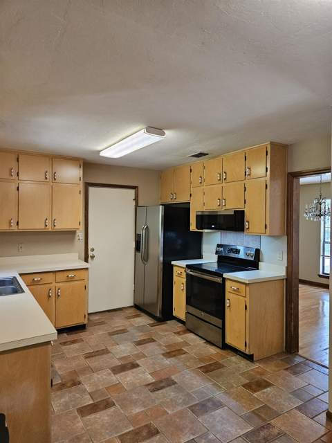 2268 Tuscavilla Road, Tallahassee FL - photo 10 of 45
