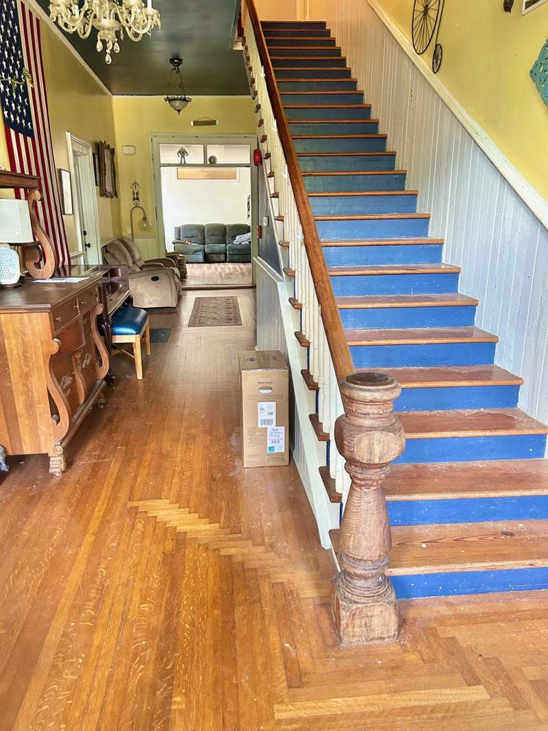 7 bedroom Detached at 625 E Washington Street, Andrew Denham Add, Monticello — photo 2