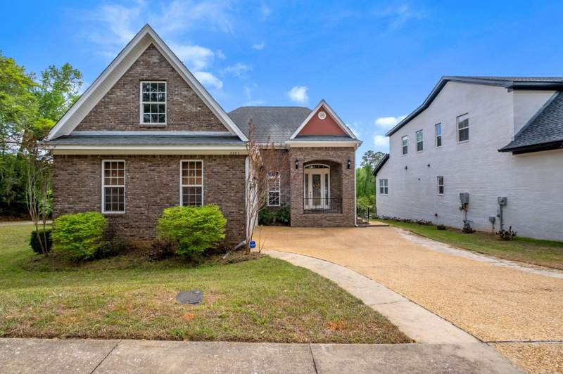 4 bedroom Detached at 2381 Hadley Crossing Court, Hadley Crossing Sub, Tallahassee — photo 2