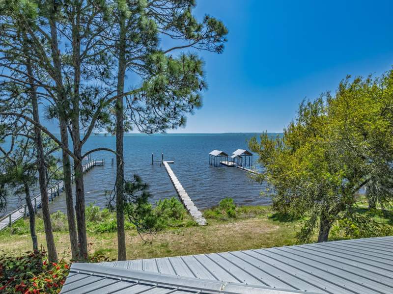 3 bedroom Detached at 2492 Highway 98 East, Gulf Wynn, Carrabelle — photo 4