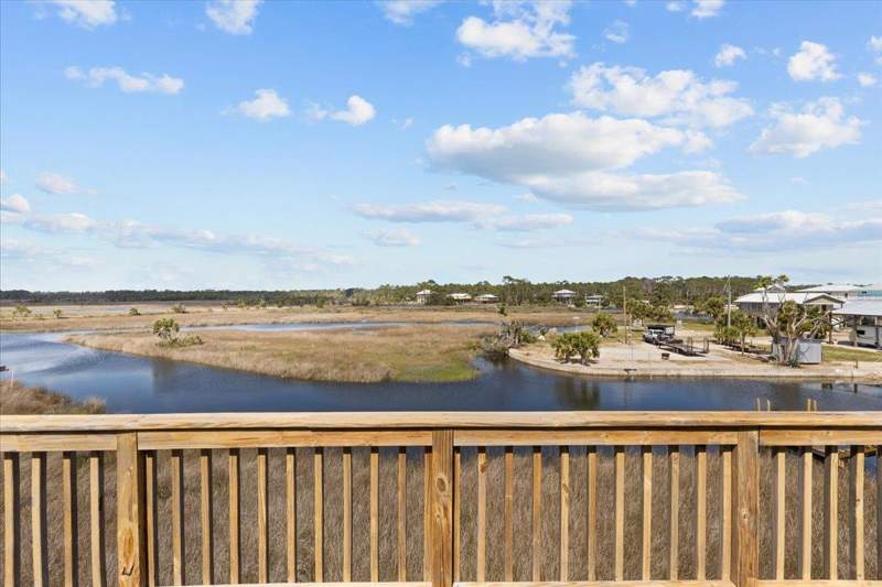 2 bedroom Detached at 19018 Good Times Drive, Dekle Beach Gulf Front, Perry — photo 3