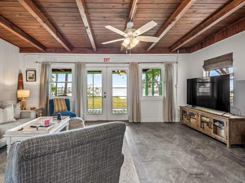 2669 Surf Road, Ochlockonee Bay FL - photo 8 of 48