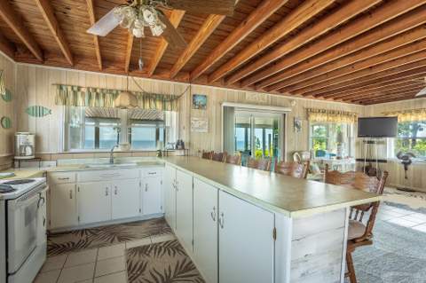 1505 Alligator Drive, Alligator Point FL - photo 9 of 45