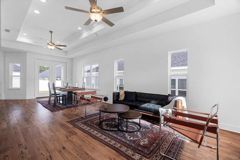 3 bedroom Detached at 5698 Pinebarren Road, Tower Gates, Tallahassee — photo 2