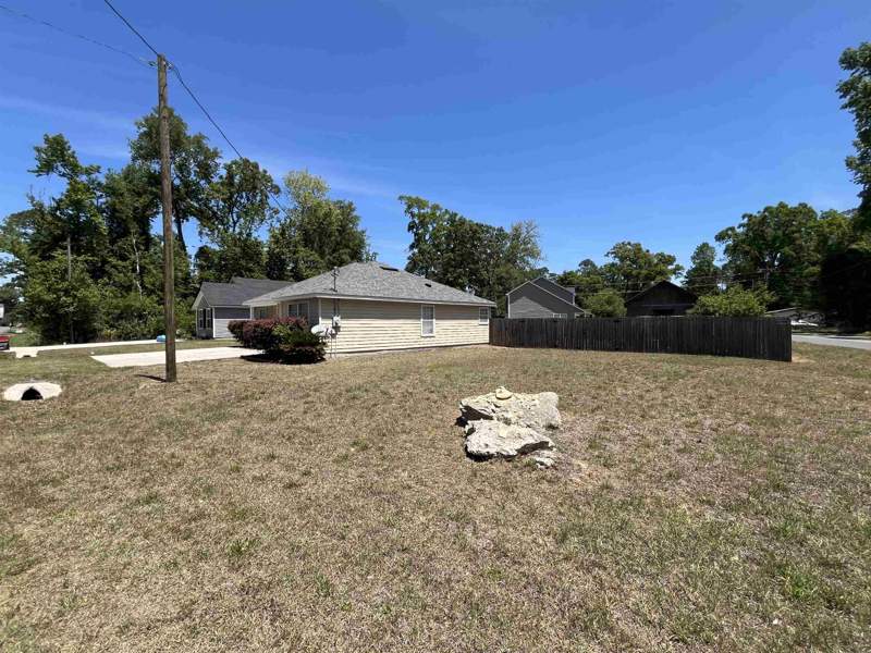 3 bedroom Detached at 63 Mohave Road, Wakulla Gardens, Crawfordville — photo 2