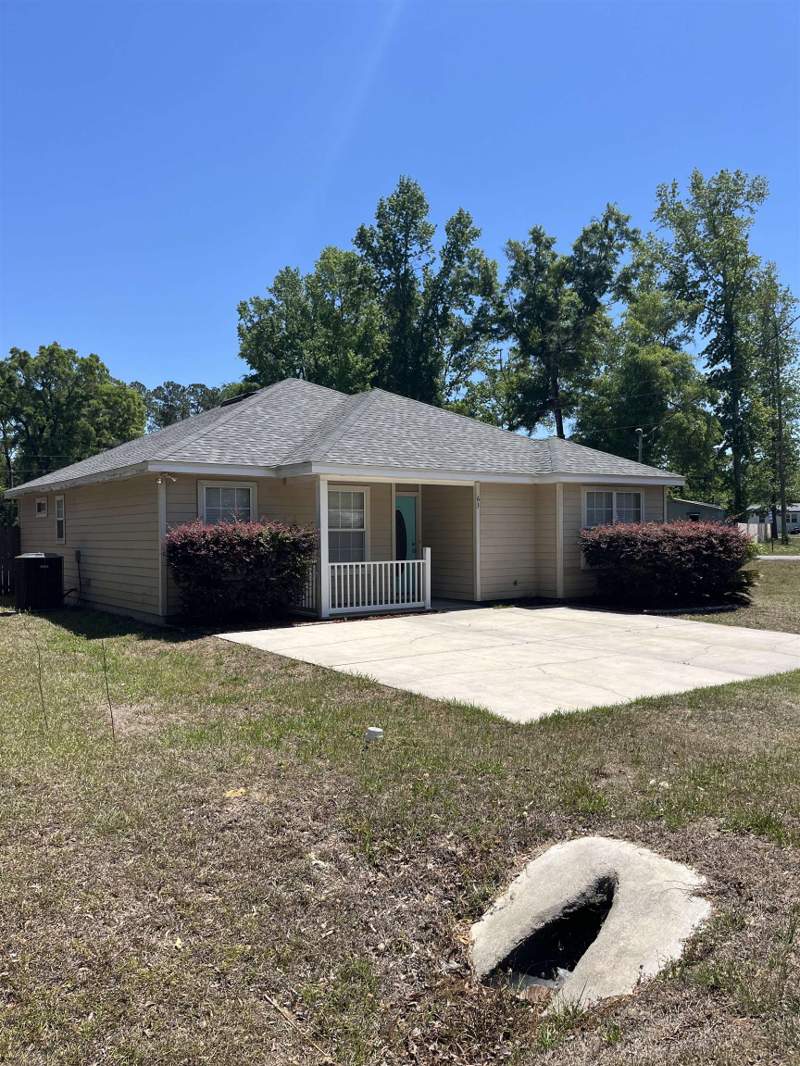 3 bedroom Detached at 63 Mohave Road, Wakulla Gardens, Crawfordville — photo 3