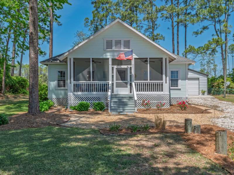 3 bedroom Detached at 3045 E 98 Highway, St. James Island Park, Carrabelle — photo 2