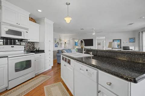 214 Harbor Circle, Alligator Point FL - photo 18 of 70