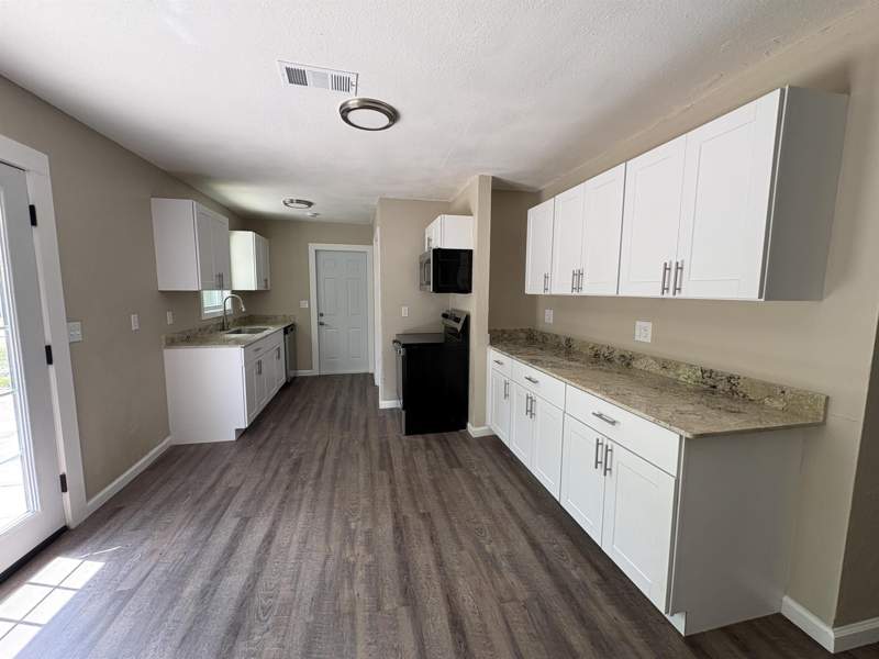 4 bedroom Detached at 6335 Sue Page Drive, Towers Subdivision, Tallahassee — photo 2