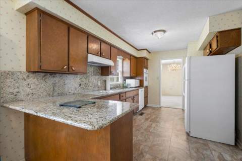 324 NE Fraleigh Drive, Madison FL - photo 8 of 39