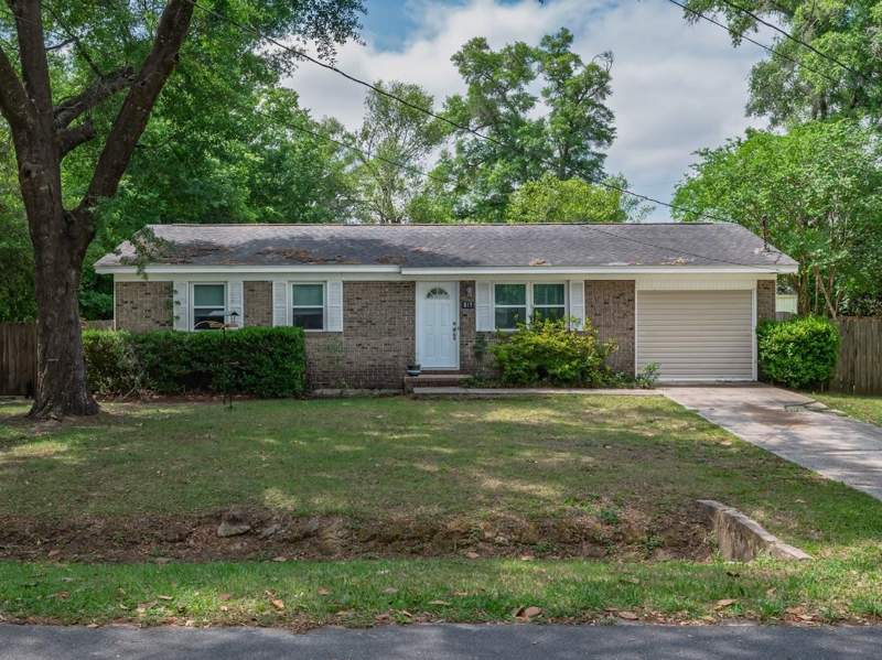 3 bedroom Detached at 815 Peggy Drive, Annawood, Tallahassee — photo 2