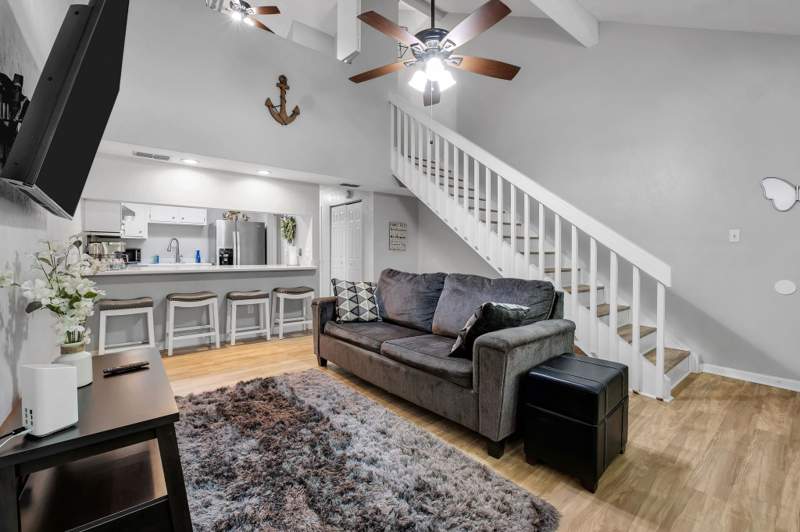2 bedroom Townhouse at 2889 Jim Lee Road, Highlands Unrec Phase 4, Tallahassee — photo 2