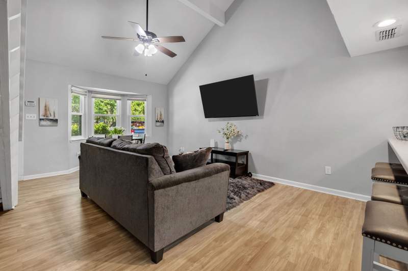 2 bedroom Townhouse at 2889 Jim Lee Road, Highlands Unrec Phase 4, Tallahassee — photo 4