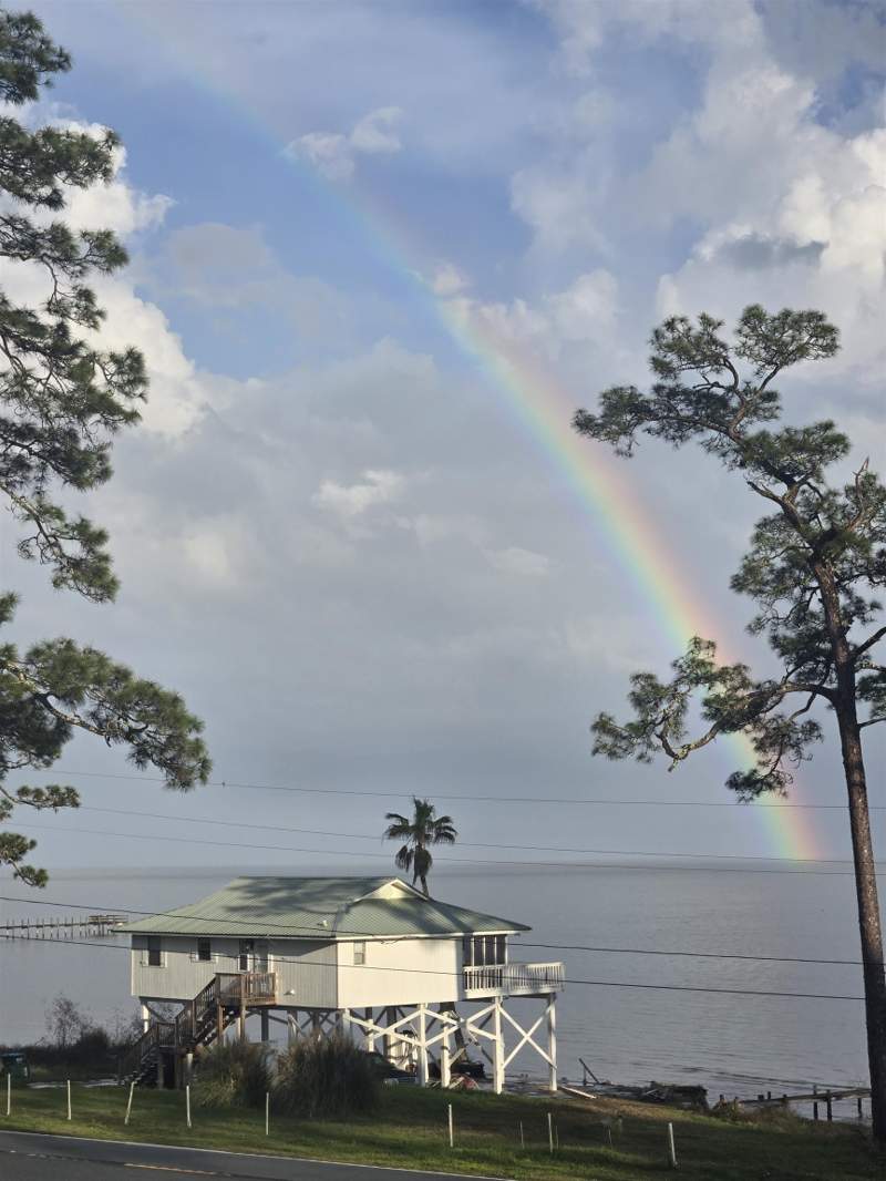 3 bedroom Detached at 3150 Highway 98, St James Island Park, Carrabelle — photo 2