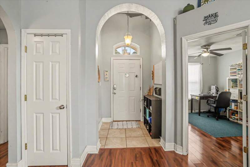 4 bedroom Detached at 2549 Heathrow Drive, The Glen at Golden Eagle, Tallahassee — photo 4