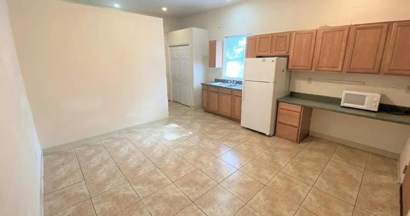 bedroom MultiFamily at 908 Buena Vista Drive, Mission Hills, Tallahassee — photo 5