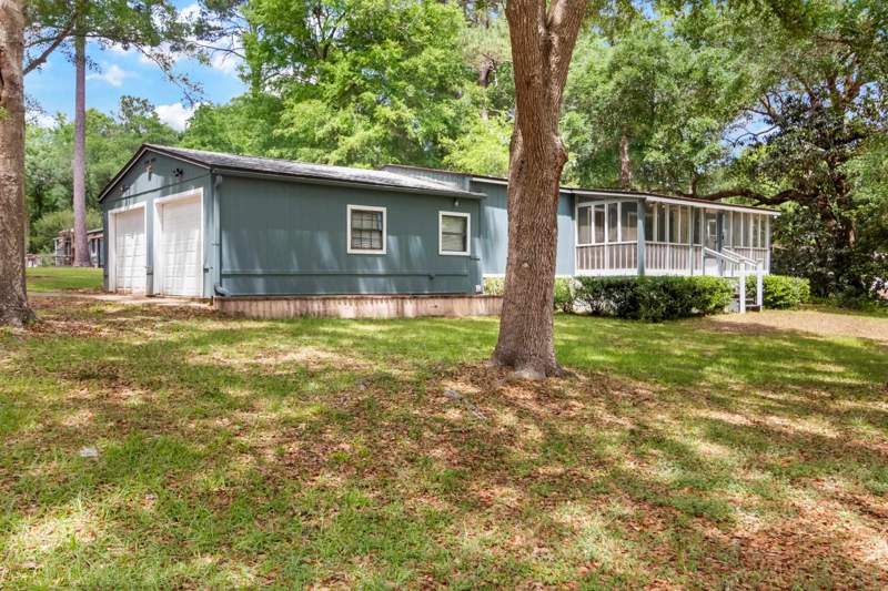 3 bedroom ManufacturedHome at 7772 Rocky Comfort Lane, Plantation Estates, Tallahassee — photo 3